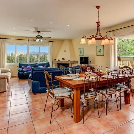 Villa Pascualita By
